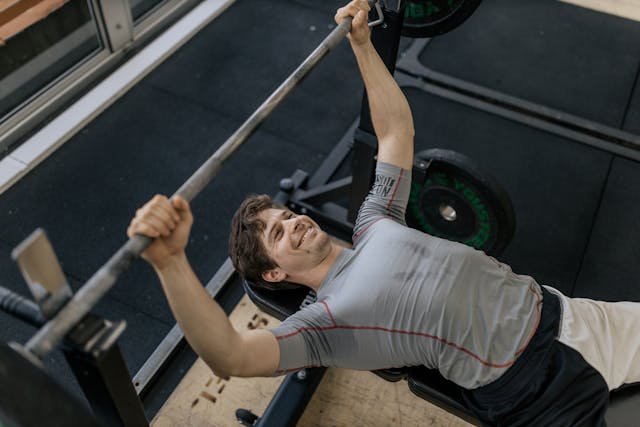 Como fazer supino reto